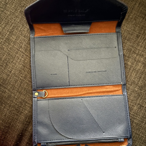 wallet - Picture 4 of 4